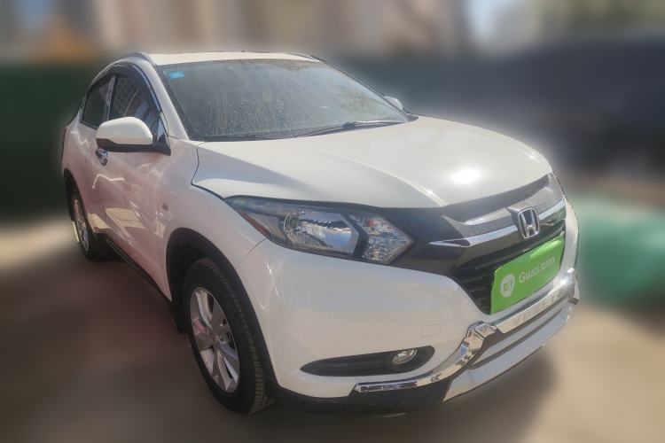 Used Honda Vezel 2017 1.5L manual two-wheel drive Comfort trim level Front Right 45 Deg