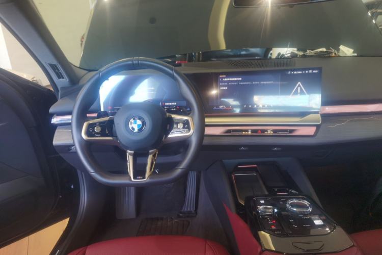 Used BMW 5 Series 2025 530Li Luxury Edition M Sport Package
