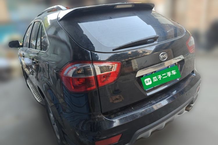 Used BYD S6 2011 2.4L Automatic Luxury Edition