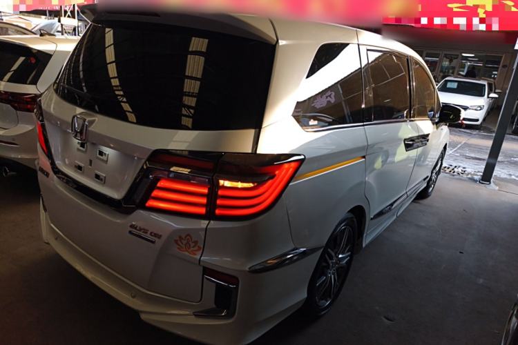 Used Honda Elysion 2019 2.0L Hybrid Comfort Edition
