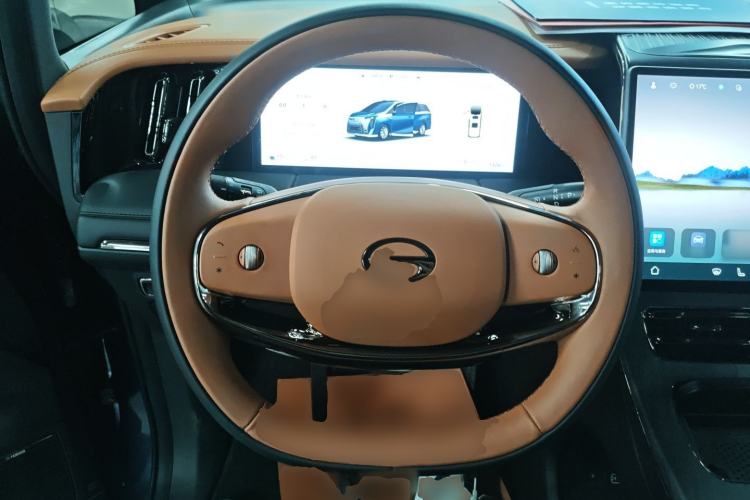 Used GAC Trumpchi Xiangwang M8 2025 Kunkun Series Ultra First-Class Cabin Steering Wheel