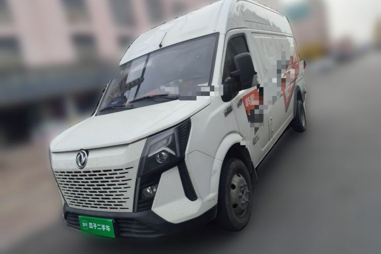 Used Dongfeng Yufeng 2023 V9+ 2.3T Manual Rear-Drive Cargo Van with Dual Rear Tires 3-Seater