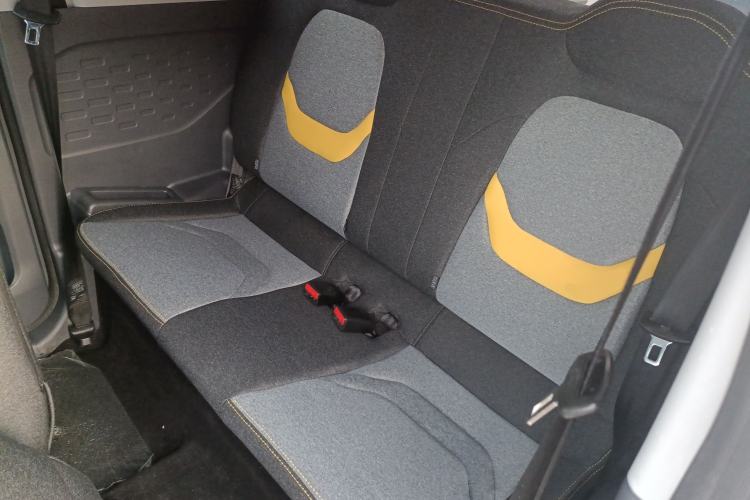 Used Chery QQ Ice Cream 2022 120km Conical Shape Lithium Iron Phosphate Left Rear Seat