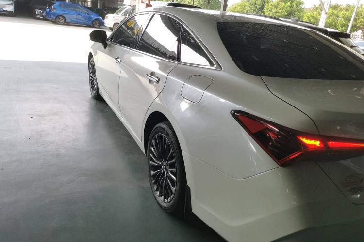 Used Toyota Avalon 2019 2.0L XLE Premium Edition China VI
