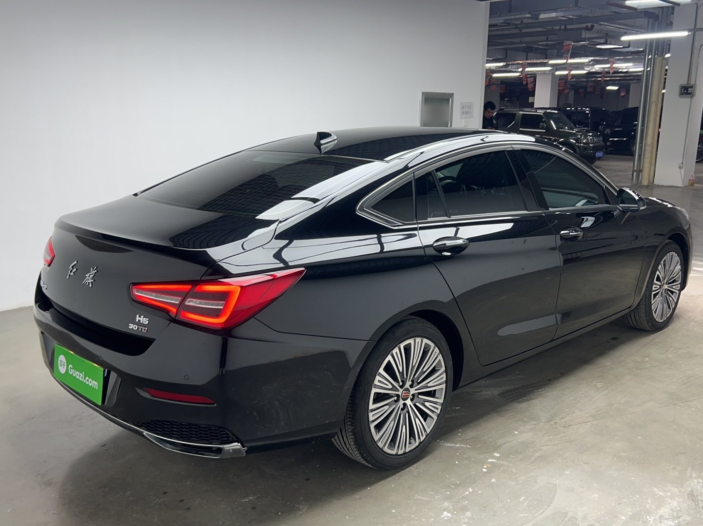 Hongqi H5 2022 Classic Model Facelift 1.5T DCT Qiyun Edition — снимка 6