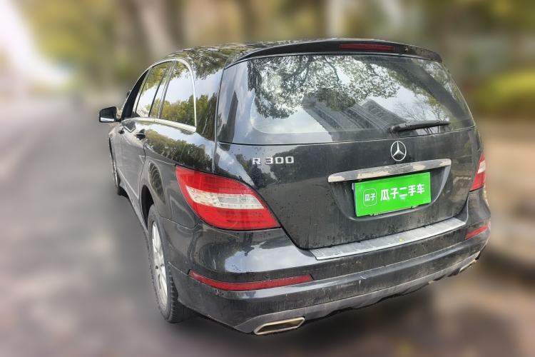 Used Mercedes-Benz R-Class 2011 R 300 L Business Model Rear Left 45 Deg