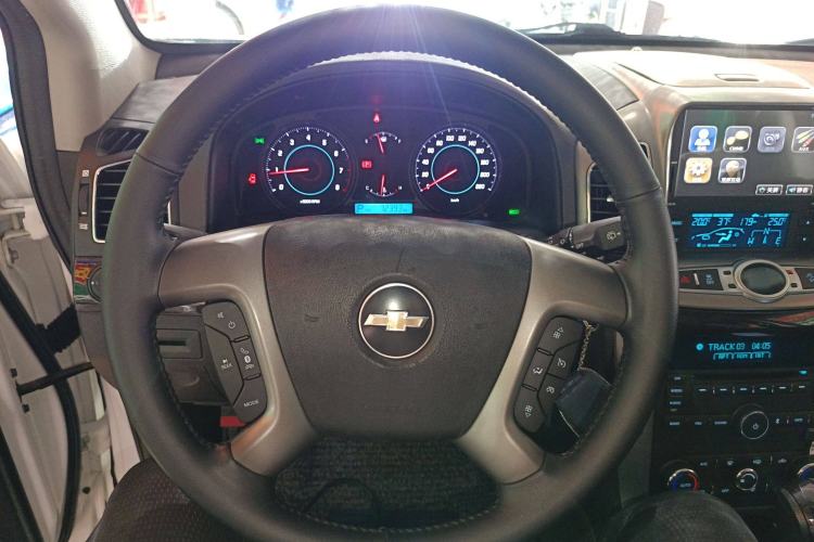 Used Chevrolet Captiva 2014 2.4L 4x4 Flagship Edition 7 Seats