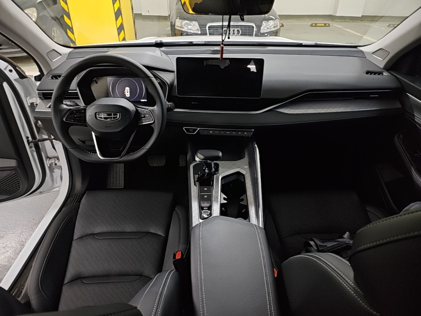 Geely Auto Preface 2021 2.0TD Luxury Version - Luxury — снимка 12