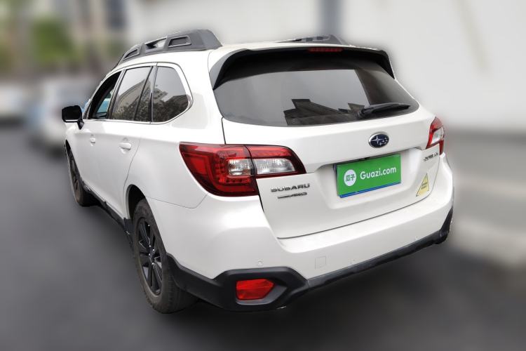 Used Subaru Outback 2015 2.5i Luxury Navigation Edition Rear Left 45 Deg