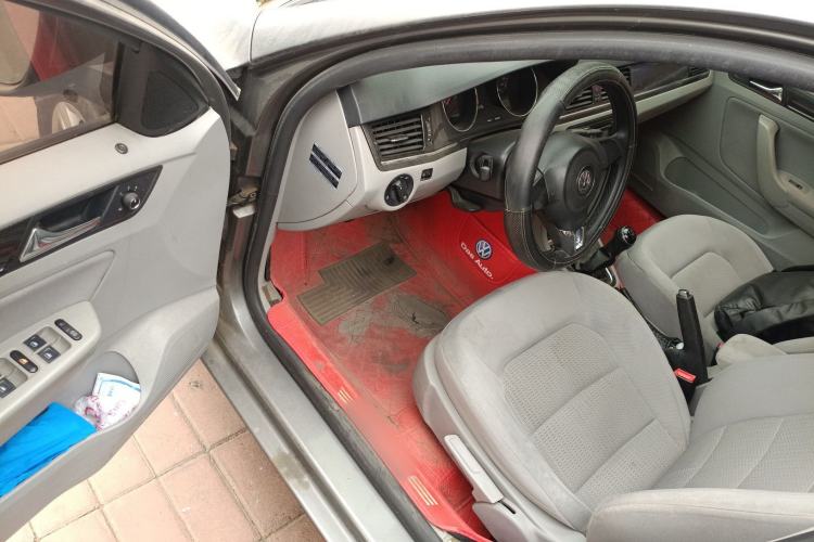 Used Volkswagen Bora 2014 1.6L Manual Fashion Edition
