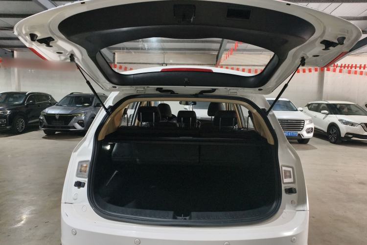 Used Baojun 560 2016 1.5T Manual Luxury Model Trunk