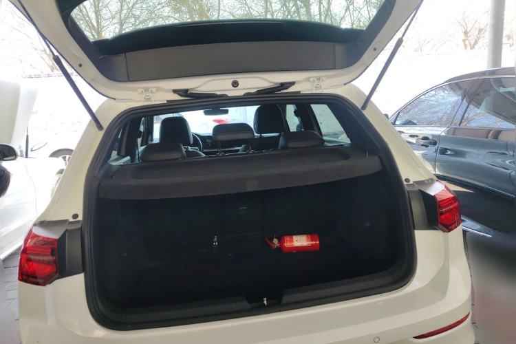 Used Volkswagen Golf 2021 280TSI DSG R-Line Trunk