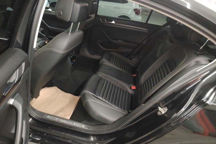 Used Volkswagen Magotan 2020 330TSI DSG Leading Model
