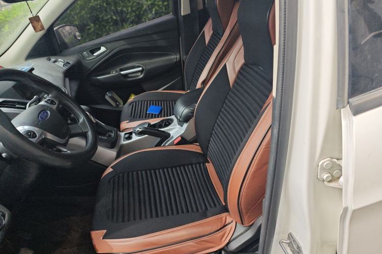 Used Ford Kuga 2013 1.6L GTDi Two-Wheel-Drive Comfort Model Left Front Seat