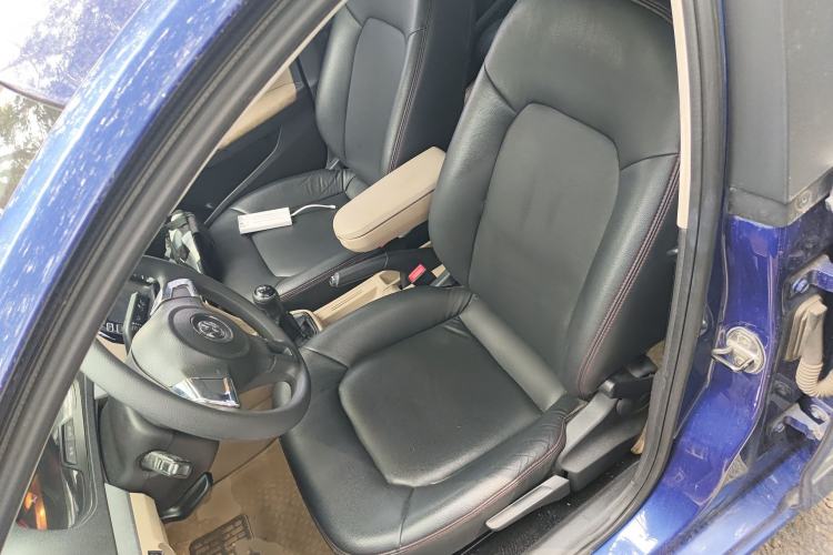 Used Volkswagen Jetta 2013 1.6L Manual Comfort Model