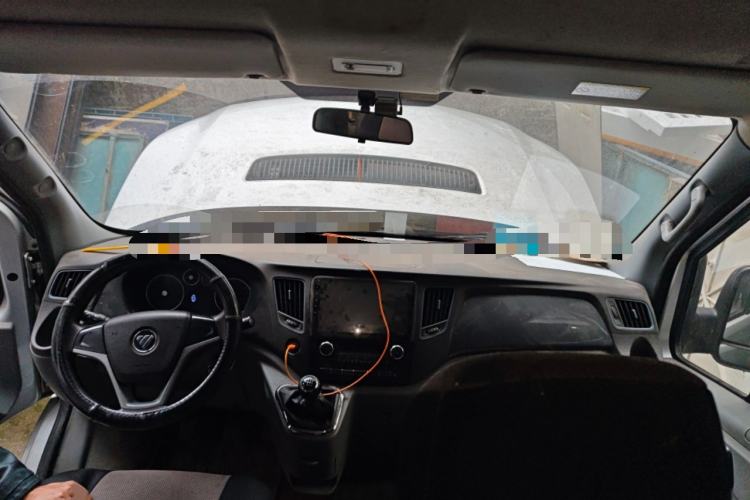 Used Foton Toano 2020 2.0T Multi-Function Short Wheelbase Mid-Roof 5/6-Seater China VI Emission Standard 4F20TC3 Center Console