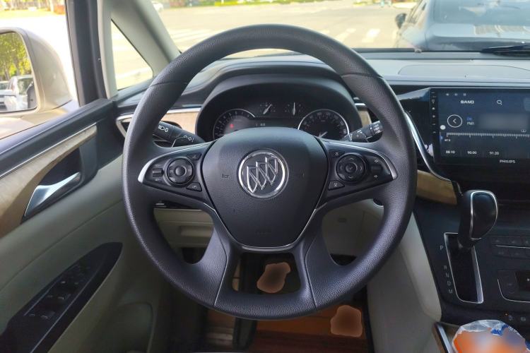 Used Buick GL8 2018 ES 28T Comfort Model China VI Standard Steering Wheel