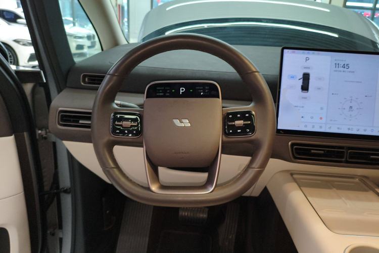 Used Li Auto MEGA 2024 Ultra Model
