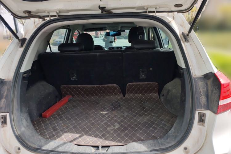 Used Haval H2 2018 Chuanxiang Edition Red Badge 1.5T Dual-Clutch Two-Wheel Drive Fashionable Model