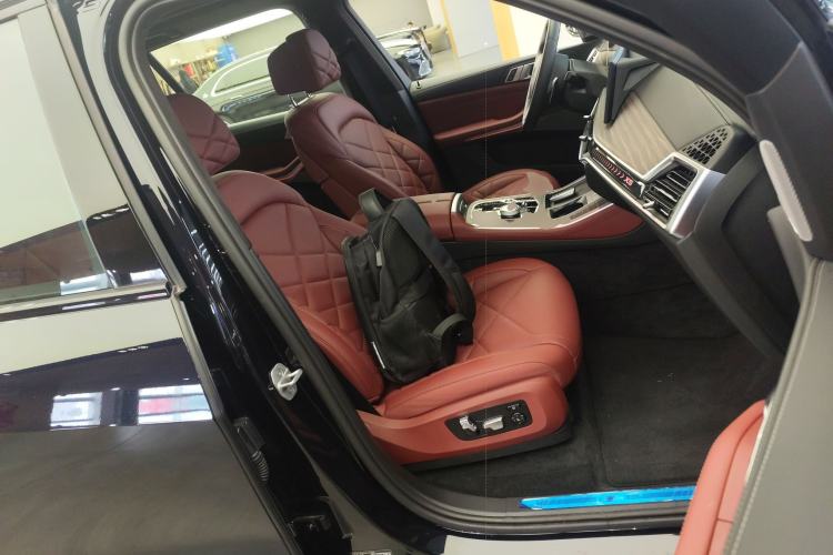 Used BMW X5 2023 xDrive 40Li M Sport Night Edition Package