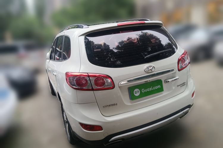 Used Hyundai Santa Fe Classic 2012 2.4 Ultimate Edition 7-Seater Four-Wheel Drive