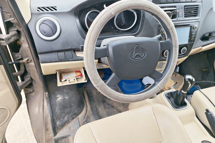 Used Chana Ruixing M80 2014 1.5L Standard Version 4G15S