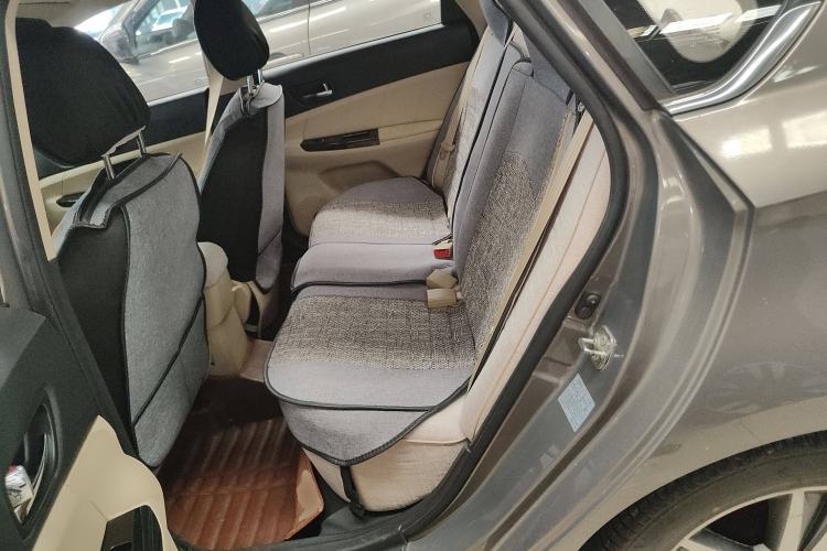 Used Changan Eado 2015 1.6L Manual Luxury Model China V Standard
