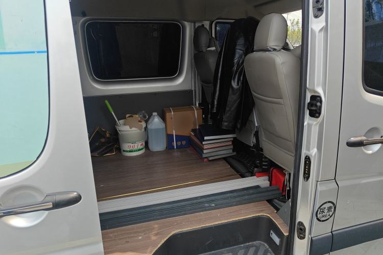 Used Foton Toano 2022 2.5T Manual Jixiang Multi-Function Short-Chassis Mid-Height with Dual Rear Tires 5/6/9-Seater D25TCIF1