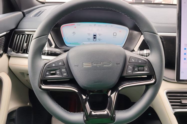 Used BYD Song PLUS New Energy 2024 HONOR Edition DM-i 110km Flagship Model Steering Wheel