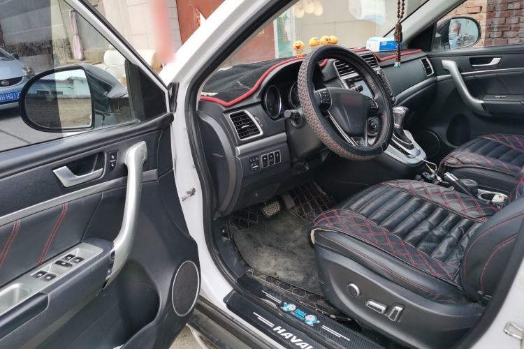 Used Haval H6 2015 Sport Edition 1.5T Automatic Two-Wheel Drive Luxury Model