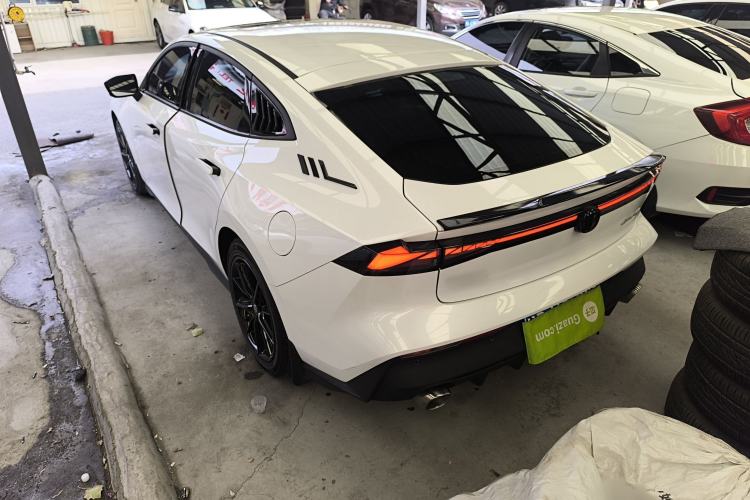 Used Changan UNI-V 2023 1.5T Premium Model
