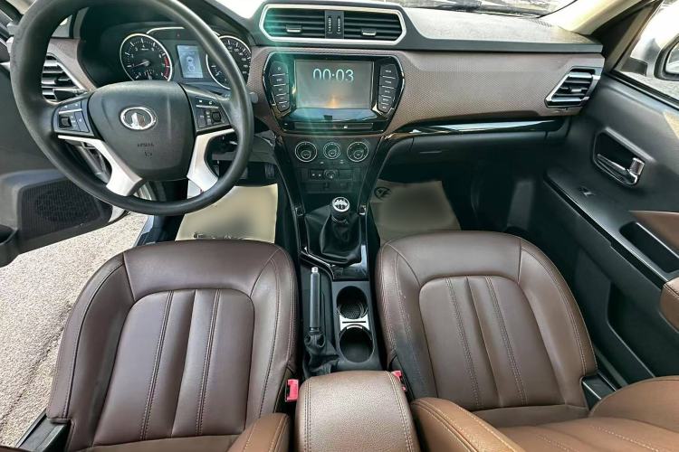 Used Great Wall Wingle 6 2017 2.4L Gasoline Two-Wheel Drive Elite Version 4G69
