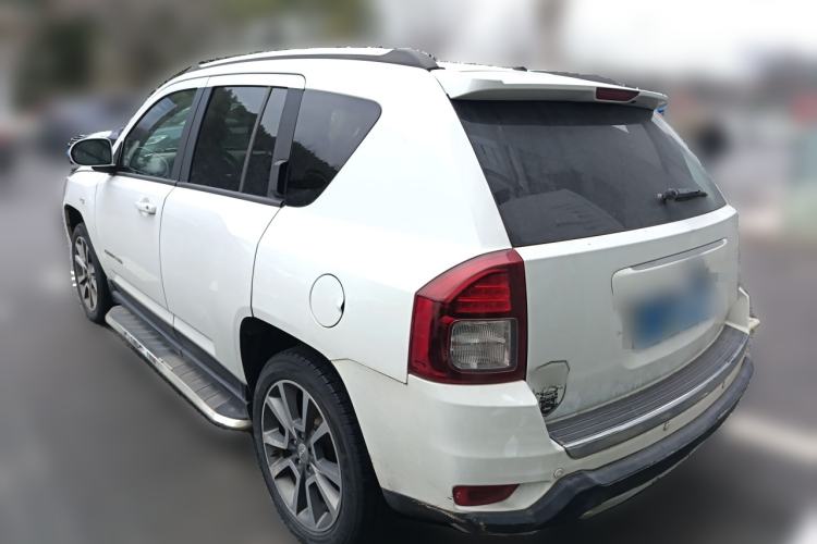 Used Jeep Compass 2014 2.0L two-wheel drive luxury version Rear Left 45 Deg