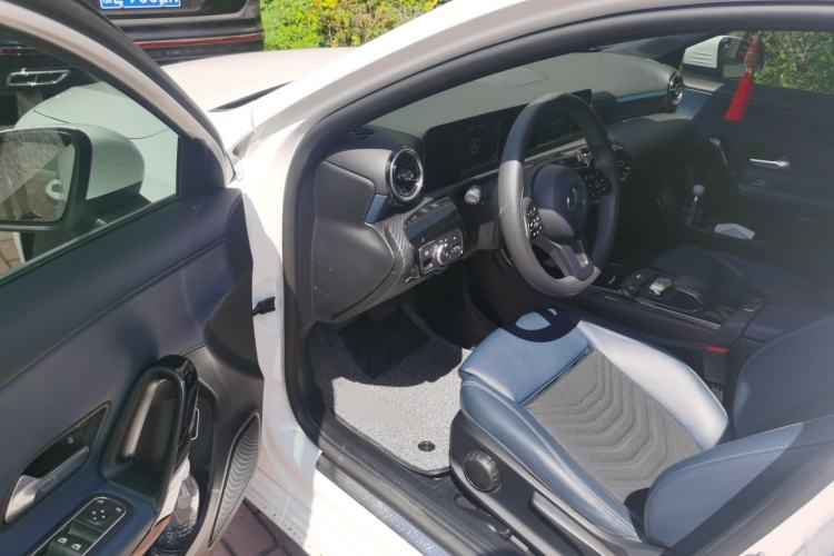 Used Mercedes-Benz A-Class 2019 A 180 L Driver Seat