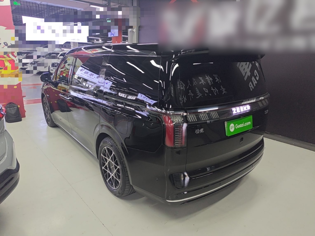 Zeekr 009 2024 7-Seater Aisle Version 108 kWh — снимка 4