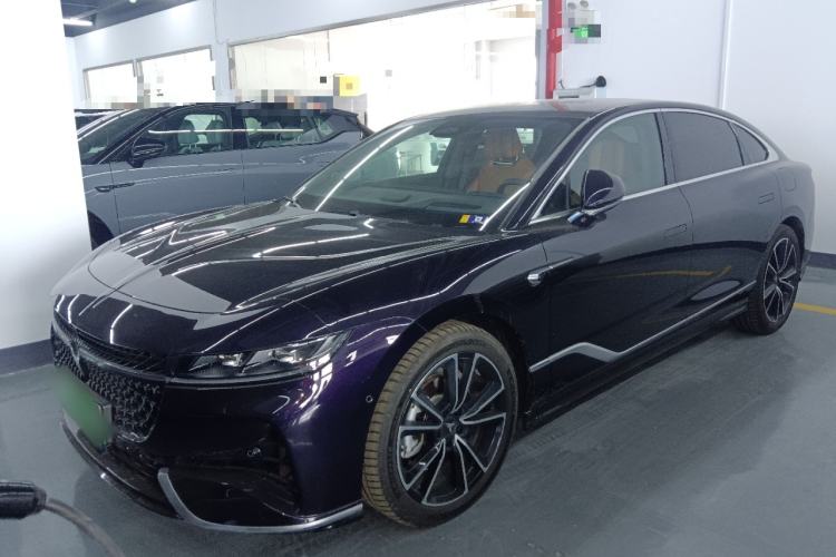 Used VOYAH PASSION 2024 PHEV Four-Wheel Drive Ultra-Long Range Flagship Model
