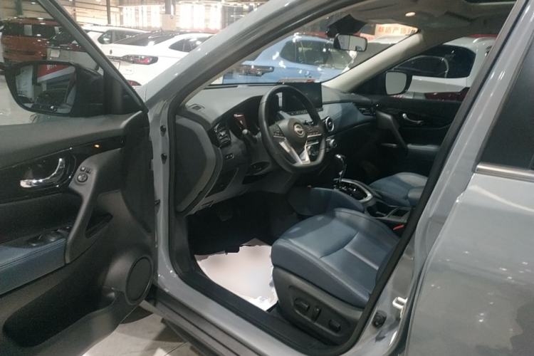 Used Nissan X-Trail 2025 Honor 2.0L Two-Wheel Drive Leading Edition Driver Seat