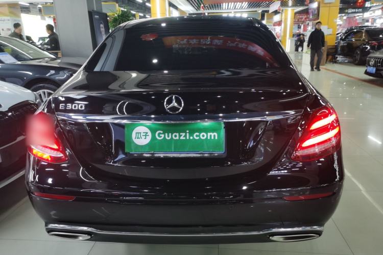 Used Mercedes-Benz E-Class 2019 E 260 L
