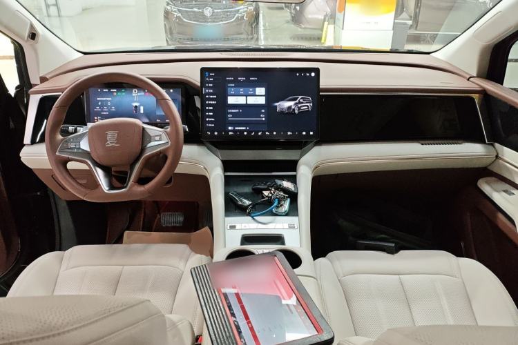 Used BYD Xia 2025 DM-i 1.5T 180km Beyond Edition
