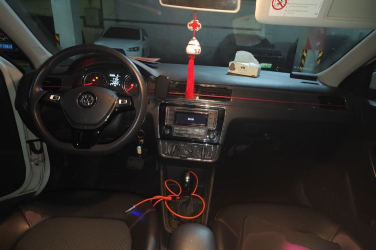 Used Volkswagen Santana 2017 Haval H9 1.6L Automatic Comfort Edition Center Console