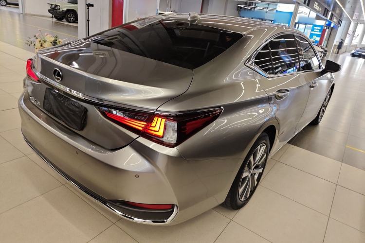 Used Lexus ES 2020 200 Excellence Edition