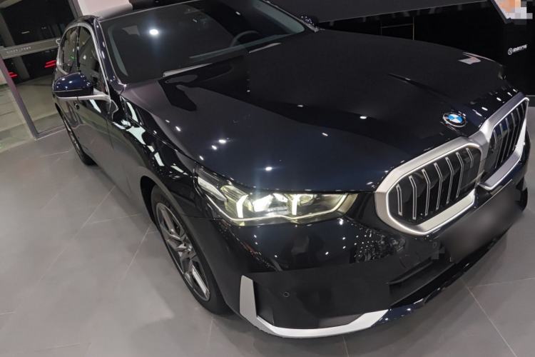 Used BMW 5 Series 2024 530Li Leading Luxury Package
