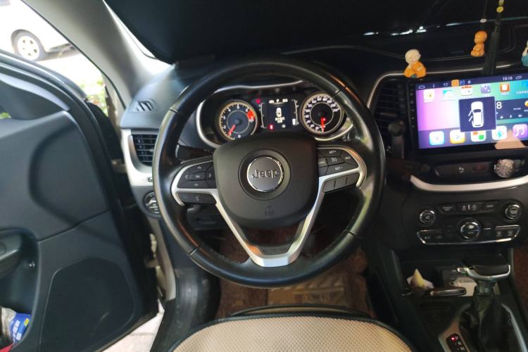 Used Jeep Cherokee 2016 2.4L Leading Edition