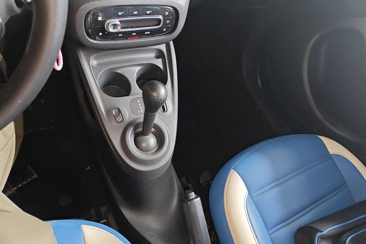 Used smart forfour 2016 1.0L 52 kW Dynamic Edition