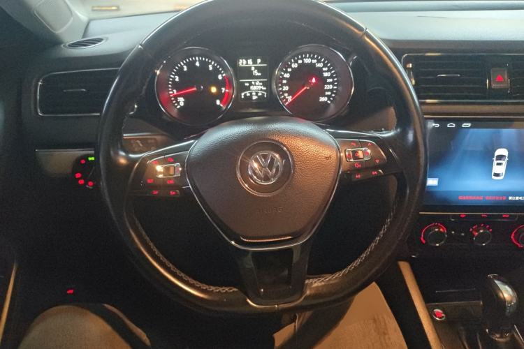 Used Volkswagen Sagitar 2017 1.6L Automatic Comfort Model
