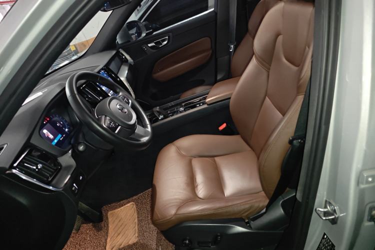 Used Volvo XC60 2022 B5 4x4 Zhiyi Luxury Edition Left Front Seat