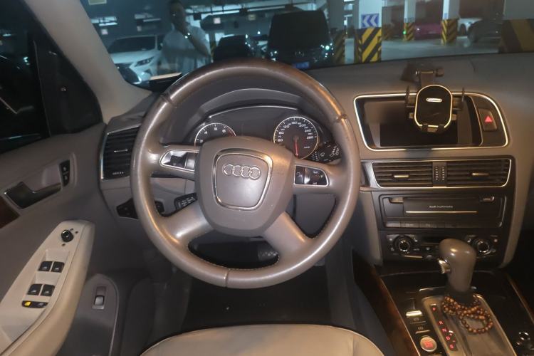 Used Audi Q5 2012 2.0TFSI Comfort Version Steering Wheel