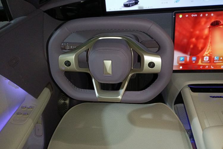 Used Avatr 06 2025 Max All-Electric Version
