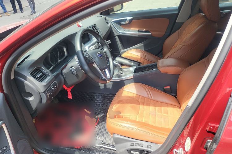 Used Volvo V60 2014 Restyled T5 Zhiya Edition Left Front Seat