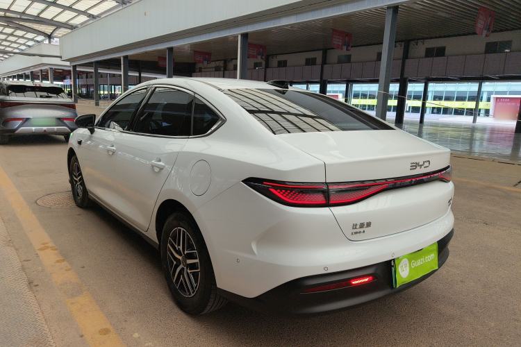 Used BYD Seal 05 DM-i 2025 DM-i Intelligent Drive 120KM Flagship Model Exterior 2